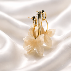 ORECCHINI FIORE  BEIGE